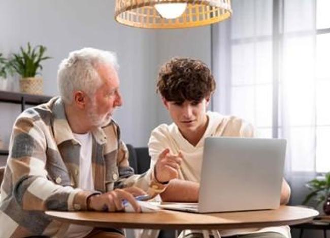 Educação financeira começa em casa e ajuda famílias a organizar o orçamento