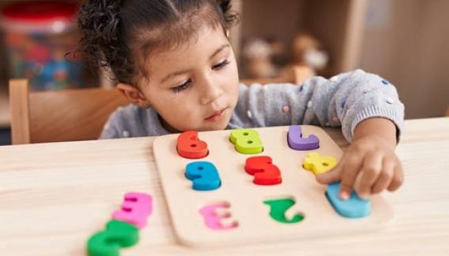 Educação Infantil não é “brincadeira”: primeiros anos na escola definem bases cognitivas, sociais e emocionais das crianças