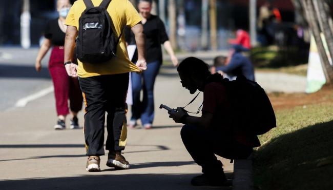 Em 2022, 10,9 milhões de jovens não estudavam, nem trabalhavam