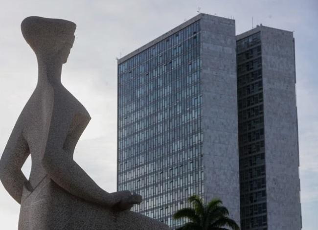 Em 2025, penduricalhos de juízes já superam custo de 5 programas sociais