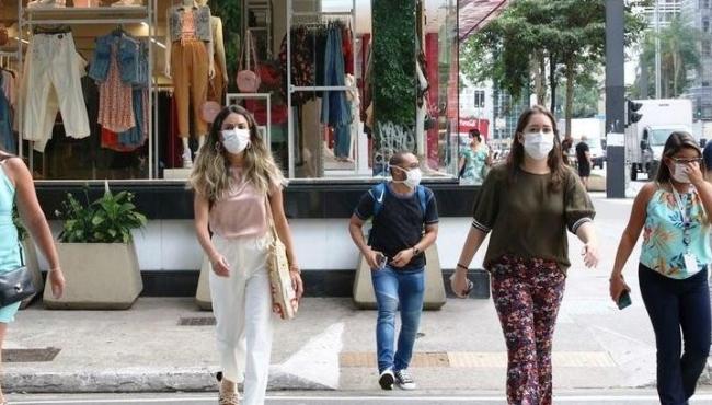 Em 24 horas, Brasil tem 19 mil casos de covid-19