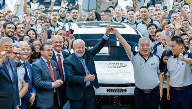 Em inauguração de montadora em São Paulo, Lula defende relação comercial com China