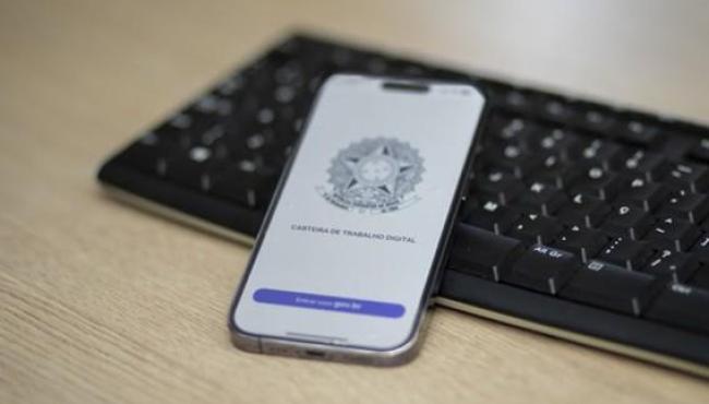 Em nove meses, Brasil gera 1,7 milhão de empregos com carteira assinada