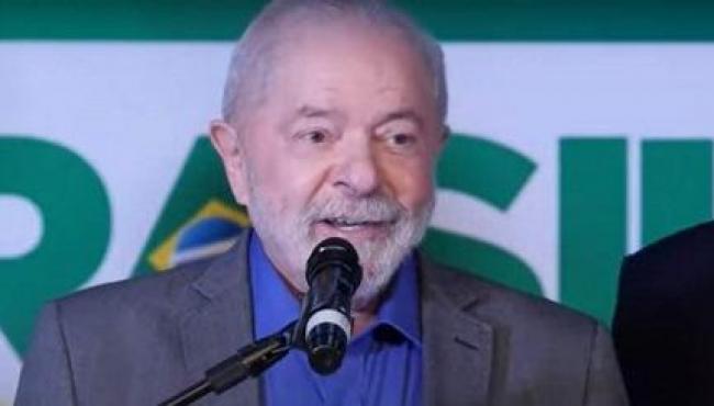 Em viagem à Argentina, Lula pretende restabelecer laços com países latinos