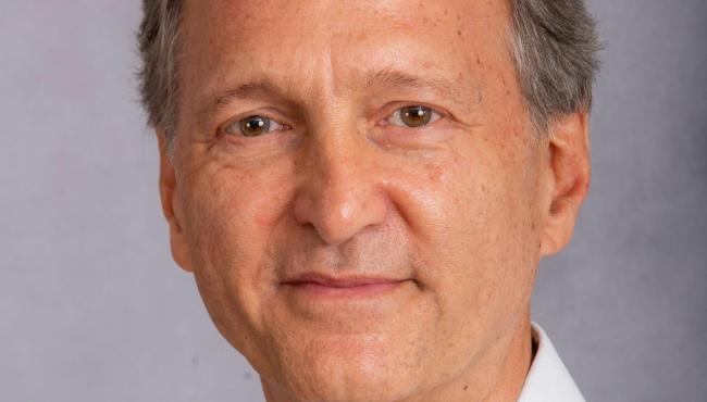 Emerson Kapaz recebe Medalha da Organização Mundial das Aduanas por atuação no combate ao comércio ilegal