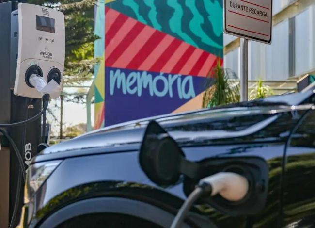 Emplacamentos de veículos avançaram em fevereiro, aponta Fenabrave