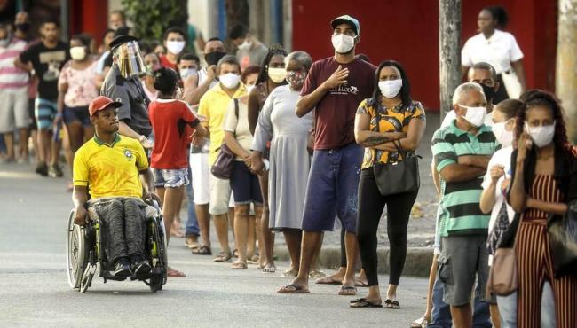 Equipe econômica vai propor cortes para bancar novo Bolsa Família e ajuda a órfãos da Covid