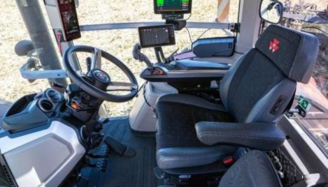 Ergonomia e automação em máquinas agrícolas reduzem esforço físico e aumentam bem-estar no campo
