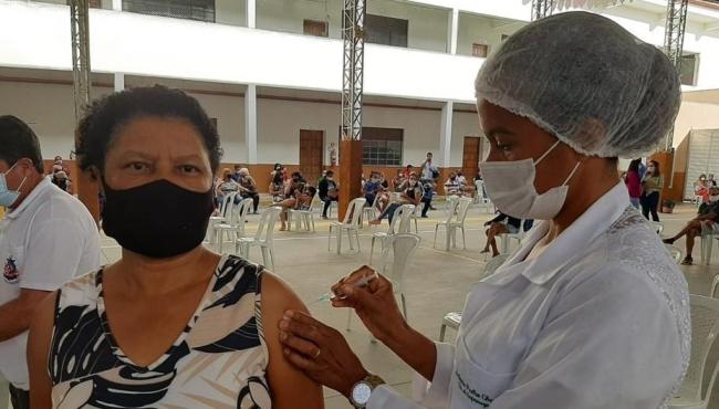 ES inicia distribuição de doses de vacina bivalente para enfrentamento à Covid-19