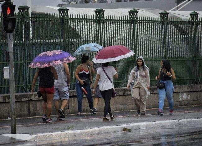 ES recebe alerta amarelo para acumulado de chuva; veja previsão