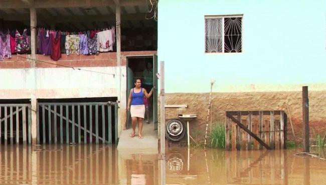 ES tem 78 pessoas fora de casa após chuva, diz Defesa Civil