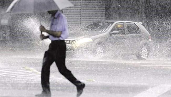 ES terá tempestades, ventos fortes e risco de granizo neste fim de semana