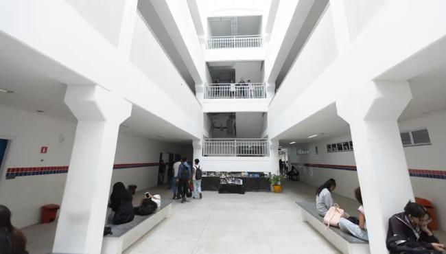 Escola em tempo integral deve ter jornada mínima de 35 horas semanais