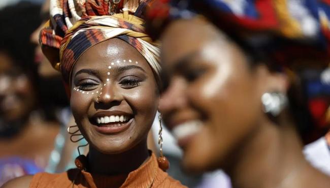 Especialistas defendem atenção específica para saúde da pele negra