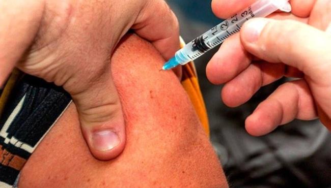Estudo indica que 2,4 mil vidas foram salvas pela vacina contra a Covid-19 no Espírito Santo