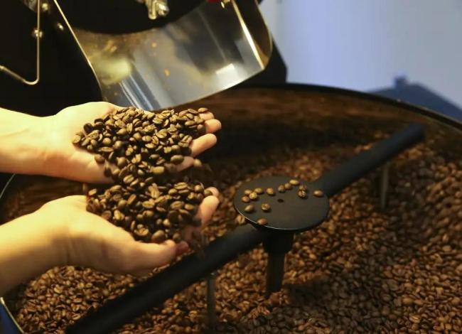 EUA reduzem tarifas para café, laranja, carne bovina e outros produtos