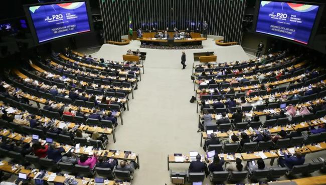 Fachin discursa no Congresso e defende independência dos Poderes