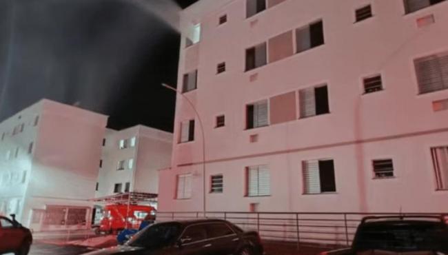 Família de 4 pessoas é encontrada morta dentro de apartamento