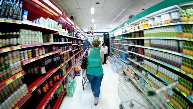 Famílias mais pobres são as mais afetadas pela inflação de 2024