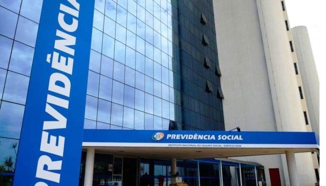 Fila de segurados com pedidos de benefício supera 1,75 milhão; fila deve-se à falta de documentos