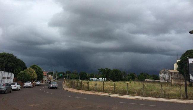 Fim de semana será com chuva, trovoadas e baixas temperaturas no ES