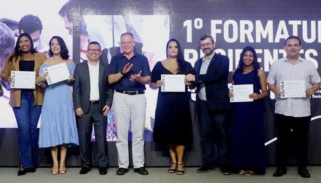 Formada primeira turma dos Programas de Residências Médicas e Multiprofissionais da Saúde do ES