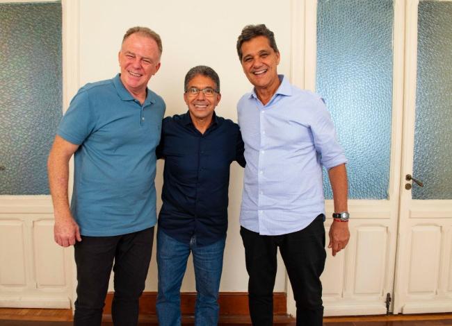 Freitas reúne lideranças para prestar contas da gestão à frente do DER-ES