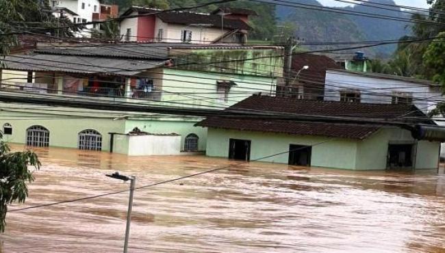 Fundão registra maior volume de chuva e tempo deve continuar fechado no ES