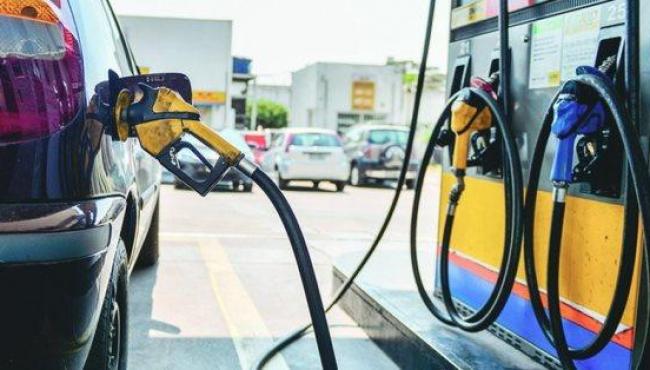 Gasolina acumula alta de 25% no primeiro semestre de 2021, diz estudo