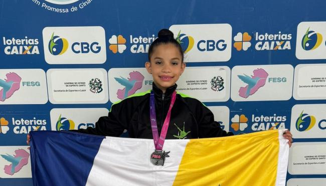 Ginasta barrense conquista medalha de prata em torneio estadual e enche Conceição da Barra de orgulho