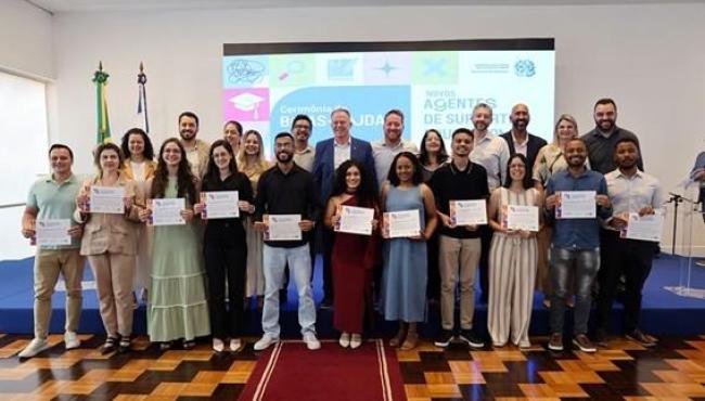 Governador do Espírito Santo recebe novos Agentes de Suporte Educacional