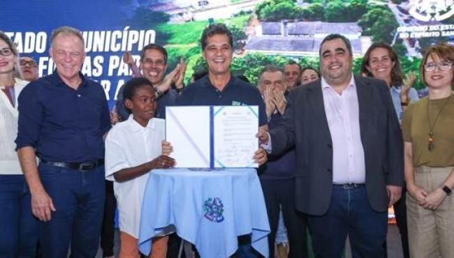 Governador do Espírito Santo, Ricardo Ferraço anuncia cerca de R$ 24 milhões em investimentos para fortalecer a educação em Guarapari