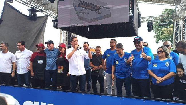 Governador Ricardo Ferraço anuncia investimentos para a saúde durante a 8ª edição da Maior Moqueca do Mundo, neste sábado (6), em Conceição da Barra, ES