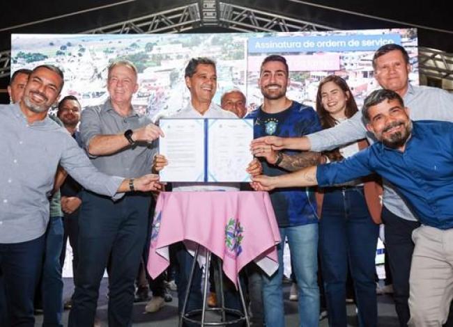 Governador Ricardo Ferraço anuncia novos investimentos em infraestrutura, educação e prevenção de riscos em Itapemirim, Espírito Santo