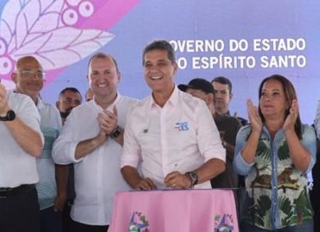 Governador Ricardo Ferraço entrega obras e autoriza novos investimentos em Sooretama, ES
