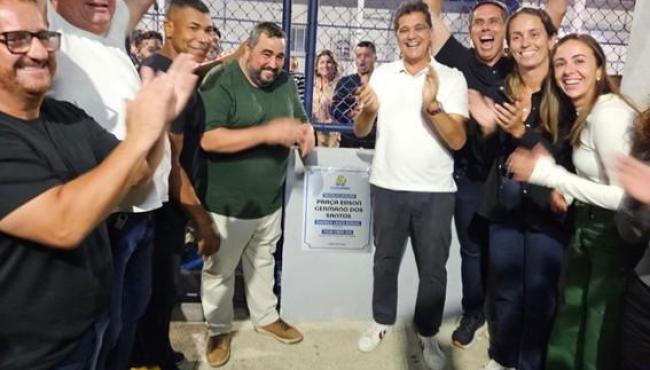 Governador Ricardo Ferraço entrega revitalização de praça e autoriza recapeamento de ruas e avenidas em Guarapari, ES