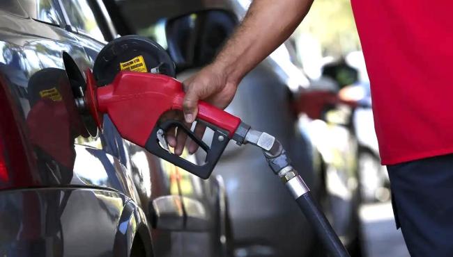 Governo adia reunião que pode aumentar etanol na gasolina para 32%