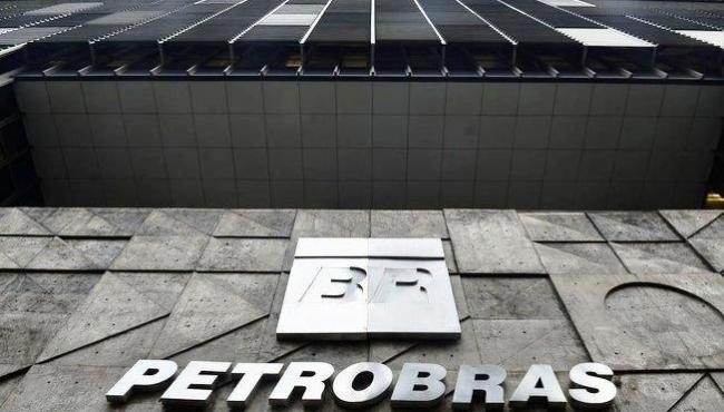 Governo diz apoiar repasse de R$ 1,6 bi da Petrobras para coronavírus