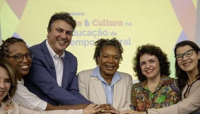Governo do Brasil financia projetos artísticos em escolas de tempo integral