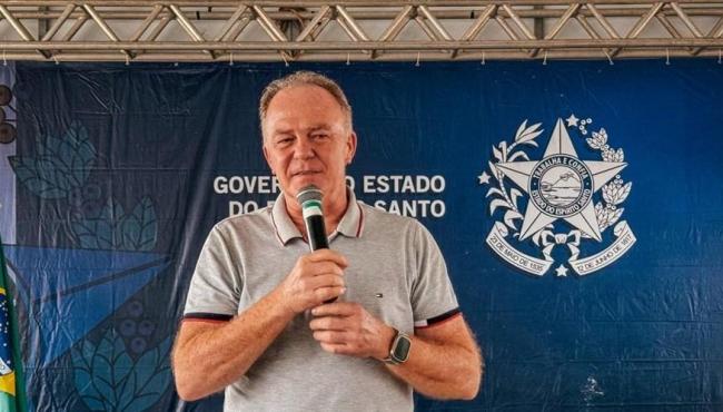 Governo do ES entrega máquinas e equipamentos agrícolas para 42 municípios