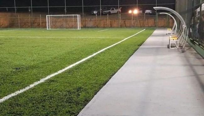 Governo do ES inaugura campo Bom de Bola em São Marcos II na Serra