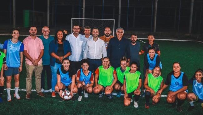 Governo do ES inaugura revitalizações de campos Bom de Bola em Viana