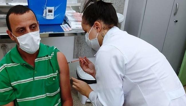 Governo do ES mobiliza municípios pelo alcance da cobertura da vacina contra a Influenza