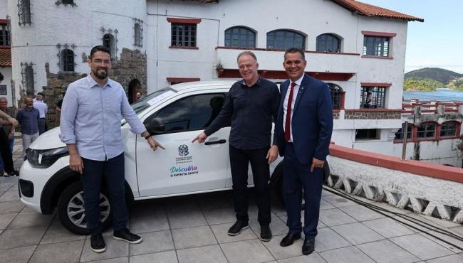 Governo do ES realiza a entrega de veículos para fortalecimento do turismo nos municípios capixabas