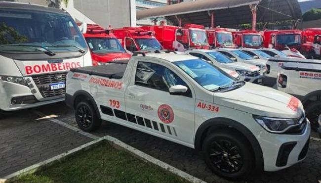 Governo do Espírito Santo entrega viaturas e equipamentos para Corpo de Bombeiros e Polícia Científica