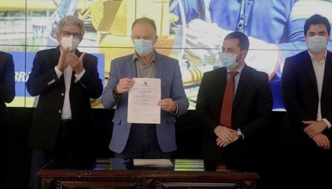 Governo do Espírito Santo firma contrato com BNDES para desestatização da ES Gás
