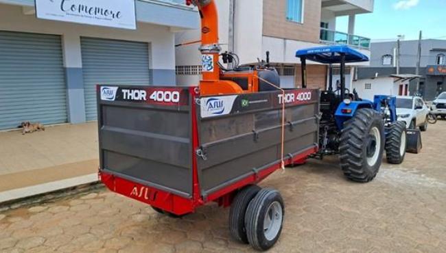 Governo do Espírito Santo realiza entregas de equipamentos agrícolas em Linhares