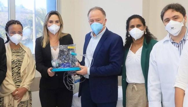 Governo do Espírito Santo recebe doação de 158 capacetes ELMOs para pacientes com Covid-19