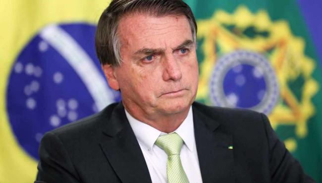 Governo estuda aumentar parcela do Bolsa Família para R$ 250, diz Bolsonaro