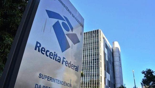 Governo estuda revisão do MEI e Simples Nacional, afirma secretário da Receita